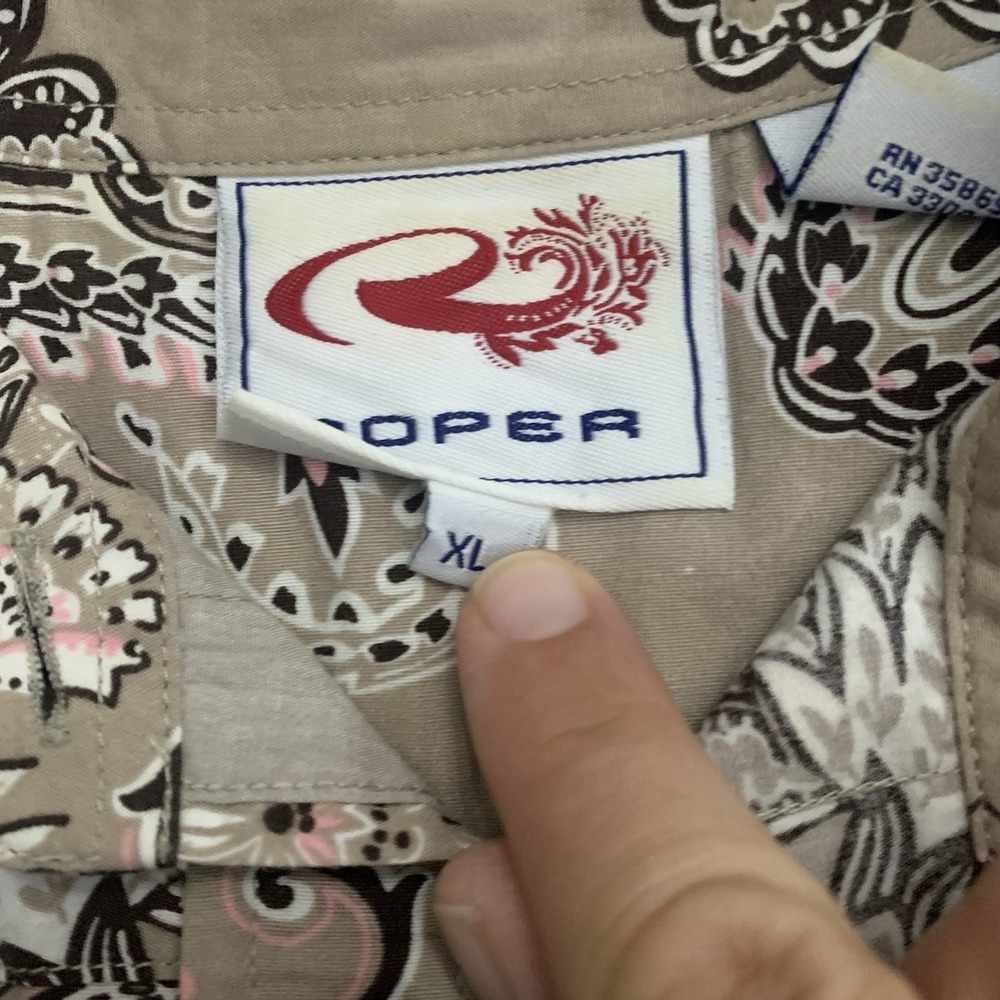 Roper Taupe Paisley Snap-Front Western Shirt with Pink & White Details - Picture 3 of 7